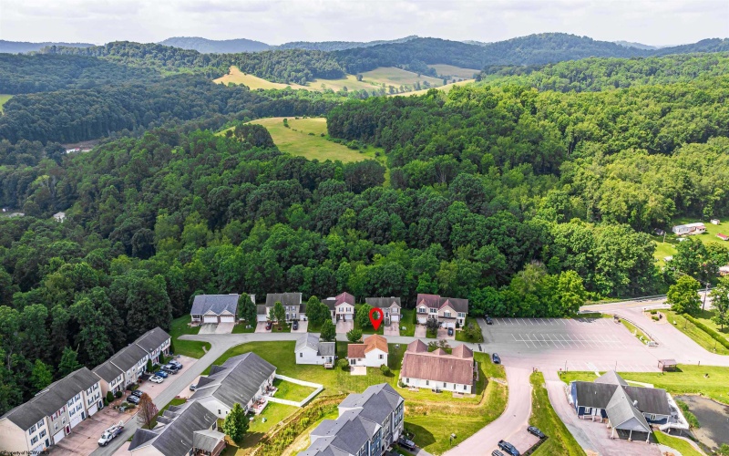 15 Par Lane, Maidsville, West Virginia 26541, 3 Bedrooms Bedrooms, 6 Rooms Rooms,2 BathroomsBathrooms,Single Family Detached,For Sale,Par,0,10165694