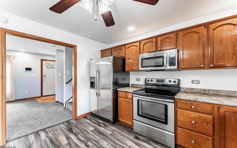 15 Par Lane, Maidsville, West Virginia 26541, 3 Bedrooms Bedrooms, 6 Rooms Rooms,2 BathroomsBathrooms,Single Family Detached,For Sale,Par,0,10165694