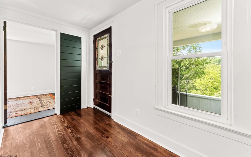 16 Davis Heights Road, Maidsville, West Virginia 26541, 2 Bedrooms Bedrooms, 5 Rooms Rooms,1 BathroomBathrooms,Single Family Detached,For Sale,Davis Heights,0,10165686