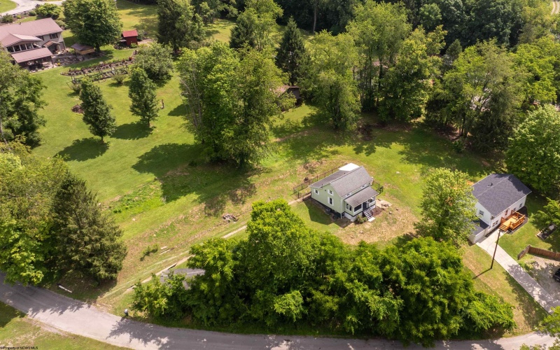 16 Davis Heights Road, Maidsville, West Virginia 26541, 2 Bedrooms Bedrooms, 5 Rooms Rooms,1 BathroomBathrooms,Single Family Detached,For Sale,Davis Heights,0,10165686