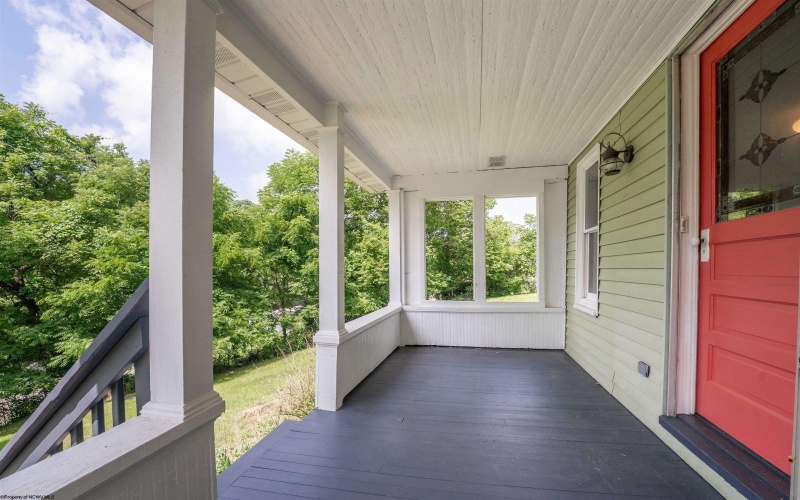 16 Davis Heights Road, Maidsville, West Virginia 26541, 2 Bedrooms Bedrooms, 5 Rooms Rooms,1 BathroomBathrooms,Single Family Detached,For Sale,Davis Heights,0,10165686