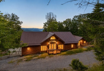 945 West Ridge Road, Slaty Fork, West Virginia 26209, 8 Bedrooms Bedrooms, 12 Rooms Rooms,6 BathroomsBathrooms,Single Family Detached,For Sale,West Ridge,0,10165712