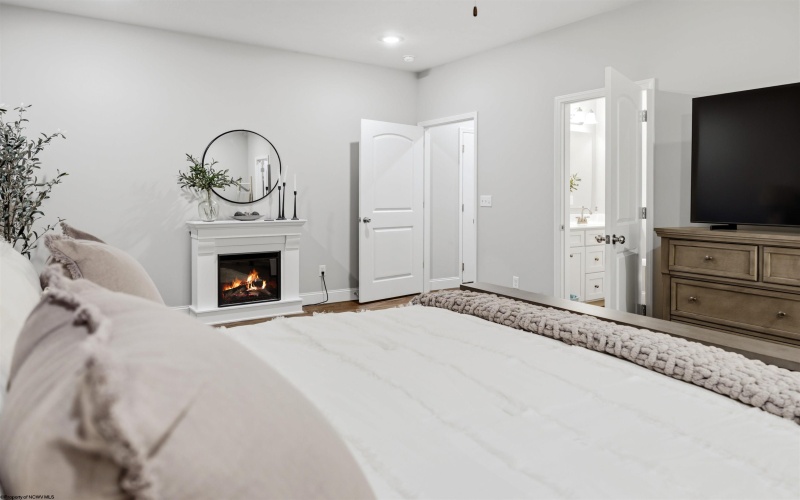 103 Red Oak Lane, Morgantown, West Virginia 26501, 4 Bedrooms Bedrooms, 6 Rooms Rooms,4 BathroomsBathrooms,Residential Rentals,For Rent,Red Oak,0,10165716