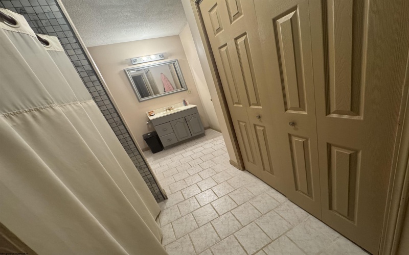 23 Whispering Willow Drive, Montrose, West Virginia 26283, 5 Bedrooms Bedrooms, 11 Rooms Rooms,3 BathroomsBathrooms,Single Family Detached,For Sale,Whispering Willow,0,10165731