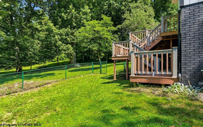 83 Oakridge Drive, Mount Clare, West Virginia 26408, 3 Bedrooms Bedrooms, 7 Rooms Rooms,2 BathroomsBathrooms,Single Family Detached,For Sale,Oakridge,0,10165724