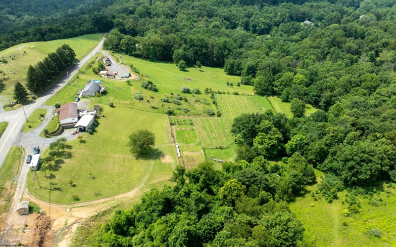 1163 Summers School Road, Morgantown, West Virginia 26508, 3 Bedrooms Bedrooms, 6 Rooms Rooms,3 BathroomsBathrooms,Single Family Detached,For Sale,Summers School,0,10165723