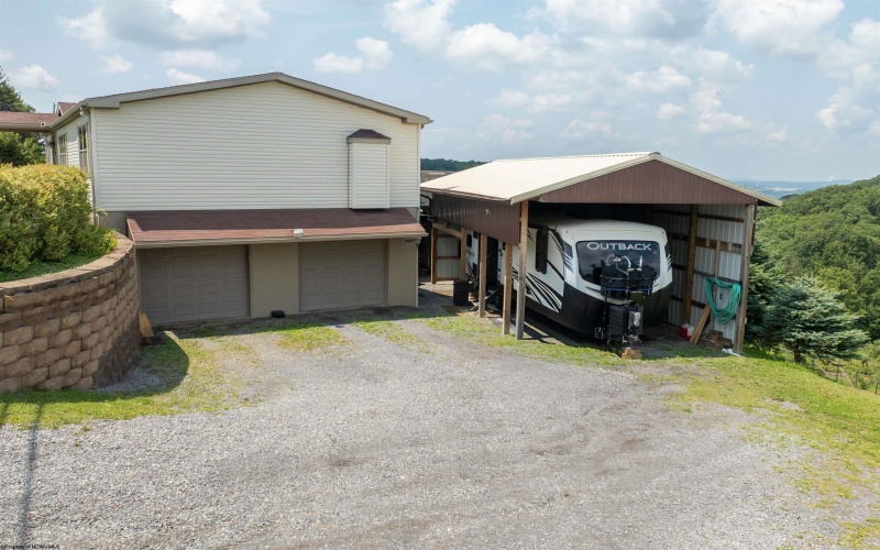 1163 Summers School Road, Morgantown, West Virginia 26508, 3 Bedrooms Bedrooms, 6 Rooms Rooms,3 BathroomsBathrooms,Single Family Detached,For Sale,Summers School,0,10165723