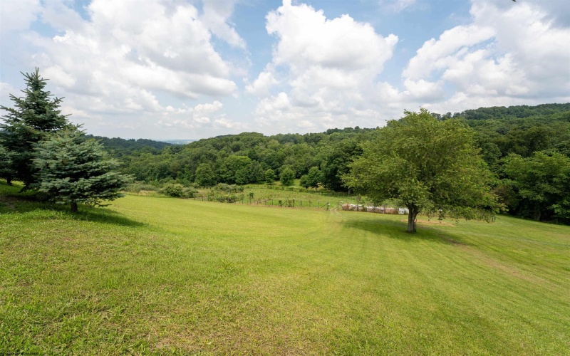 1163 Summers School Road, Morgantown, West Virginia 26508, 3 Bedrooms Bedrooms, 6 Rooms Rooms,3 BathroomsBathrooms,Single Family Detached,For Sale,Summers School,0,10165723