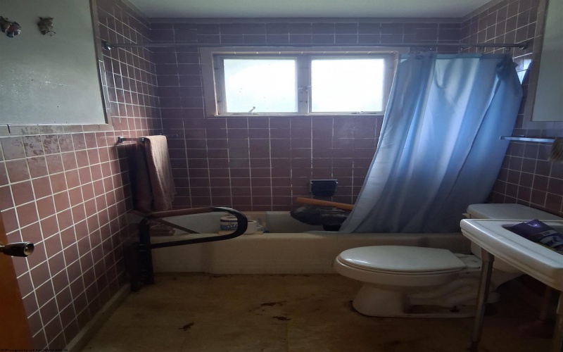 2700 Calhoun Highway, Grantsville, West Virginia 26147, 3 Bedrooms Bedrooms, 7 Rooms Rooms,1 BathroomBathrooms,Single Family Detached,For Sale,Calhoun,0,10161900
