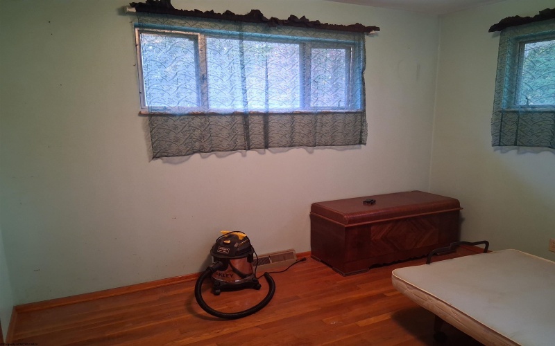 2700 Calhoun Highway, Grantsville, West Virginia 26147, 3 Bedrooms Bedrooms, 7 Rooms Rooms,1 BathroomBathrooms,Single Family Detached,For Sale,Calhoun,0,10161900