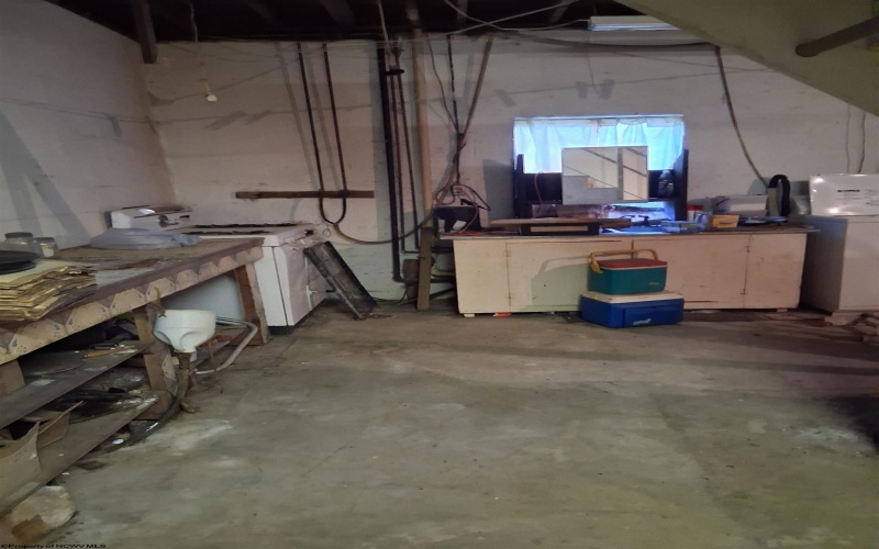 2700 Calhoun Highway, Grantsville, West Virginia 26147, 3 Bedrooms Bedrooms, 7 Rooms Rooms,1 BathroomBathrooms,Single Family Detached,For Sale,Calhoun,0,10161900