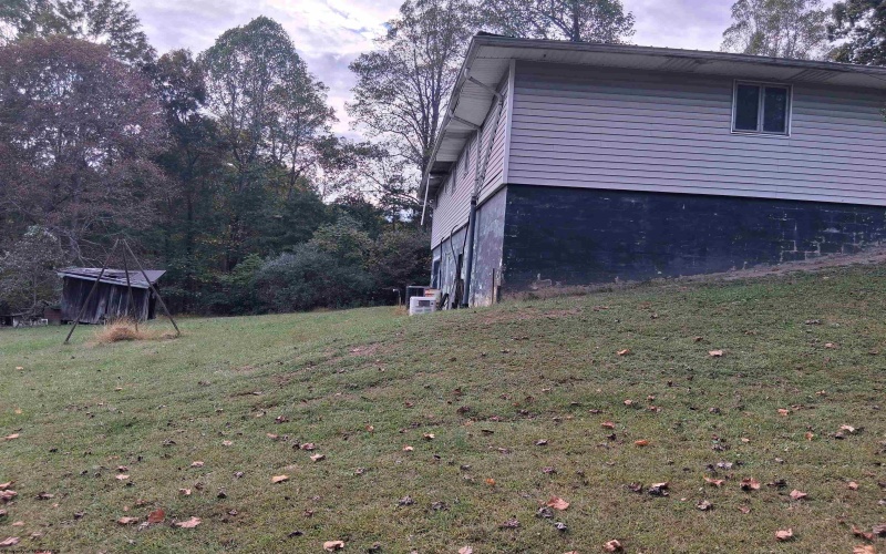 2700 Calhoun Highway, Grantsville, West Virginia 26147, 3 Bedrooms Bedrooms, 7 Rooms Rooms,1 BathroomBathrooms,Single Family Detached,For Sale,Calhoun,0,10161900