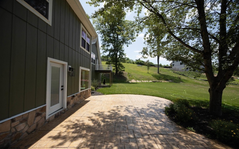74 Lu Lane, Morgantown, West Virginia 26508, 5 Bedrooms Bedrooms, 9 Rooms Rooms,2 BathroomsBathrooms,Single Family Detached,For Sale,Lu,0,10163580