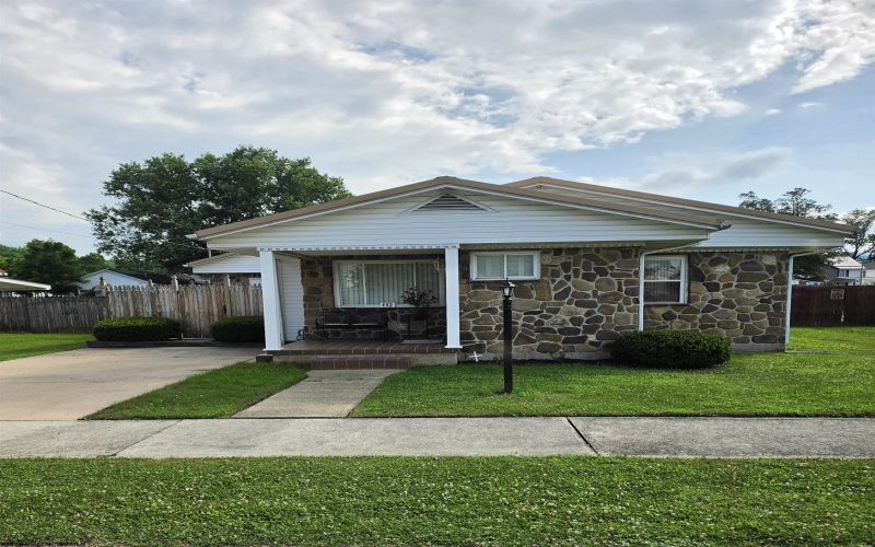 112 Sixteenth Street, Elkins, West Virginia 26241, 2 Bedrooms Bedrooms, 11 Rooms Rooms,3 BathroomsBathrooms,Single Family Detached,For Sale,Sixteenth,0,10165756