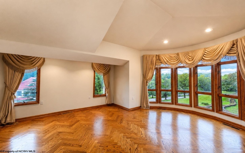 102 Hunters Ridge Road, Wheeling, West Virginia 26003, 4 Bedrooms Bedrooms, 14 Rooms Rooms,3 BathroomsBathrooms,Single Family Detached,For Sale,Hunters Ridge,0,10165755