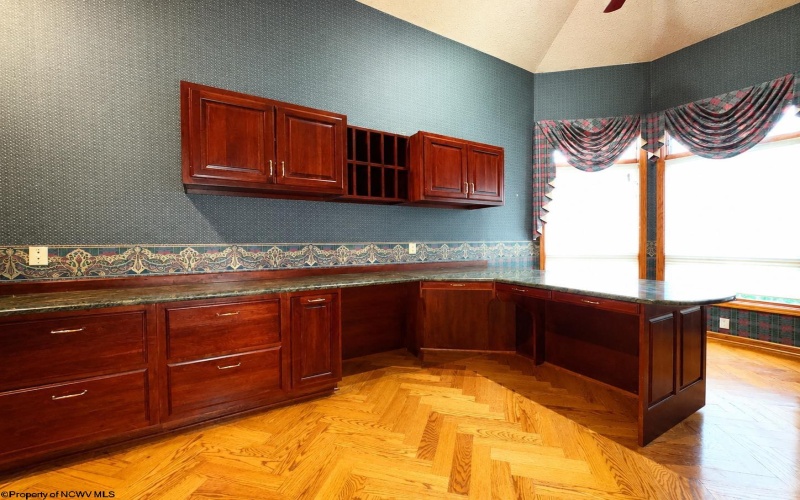 102 Hunters Ridge Road, Wheeling, West Virginia 26003, 4 Bedrooms Bedrooms, 14 Rooms Rooms,3 BathroomsBathrooms,Single Family Detached,For Sale,Hunters Ridge,0,10165755