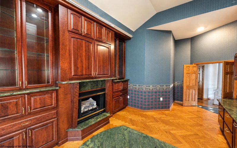 102 Hunters Ridge Road, Wheeling, West Virginia 26003, 4 Bedrooms Bedrooms, 14 Rooms Rooms,3 BathroomsBathrooms,Single Family Detached,For Sale,Hunters Ridge,0,10165755