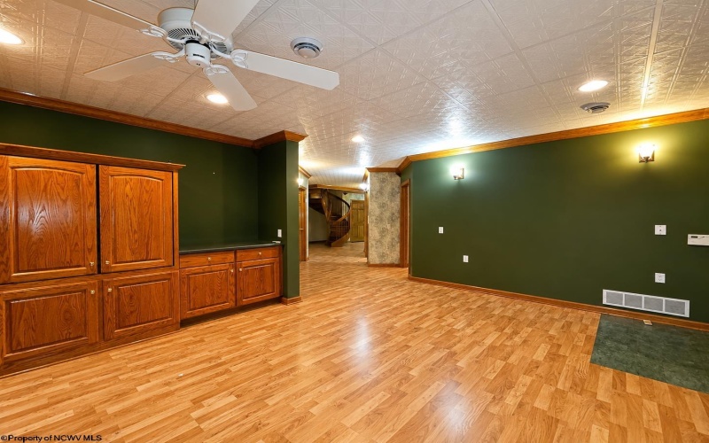 102 Hunters Ridge Road, Wheeling, West Virginia 26003, 4 Bedrooms Bedrooms, 14 Rooms Rooms,3 BathroomsBathrooms,Single Family Detached,For Sale,Hunters Ridge,0,10165755