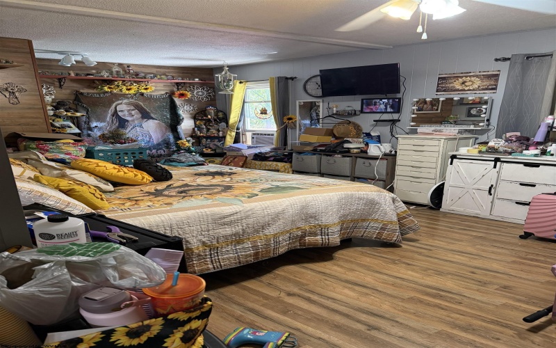 9777 Meathouse Fork Road, Salem, West Virginia 26426, 2 Bedrooms Bedrooms, 7 Rooms Rooms,1 BathroomBathrooms,Single Family Detached,For Sale,Meathouse Fork,0,10165745