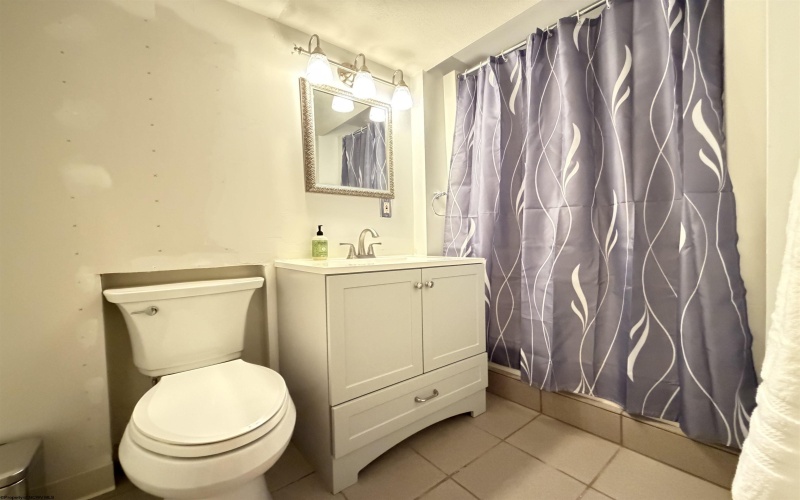 205 Paula Boulevard, Clarksburg, West Virginia 26301, 3 Bedrooms Bedrooms, 6 Rooms Rooms,2 BathroomsBathrooms,Single Family Detached,For Sale,Paula,0,10165743