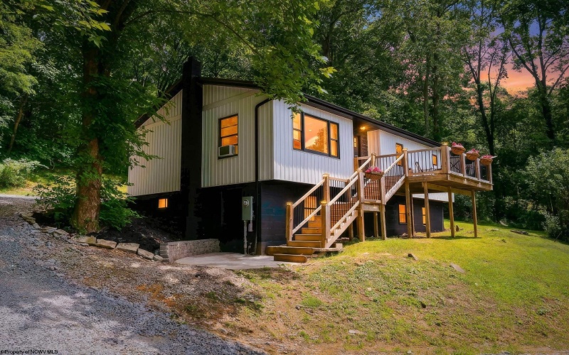 3797 River Road, Morgantown, West Virginia 26501, 3 Bedrooms Bedrooms, 5 Rooms Rooms,2 BathroomsBathrooms,Single Family Detached,For Sale,River,0,10165737