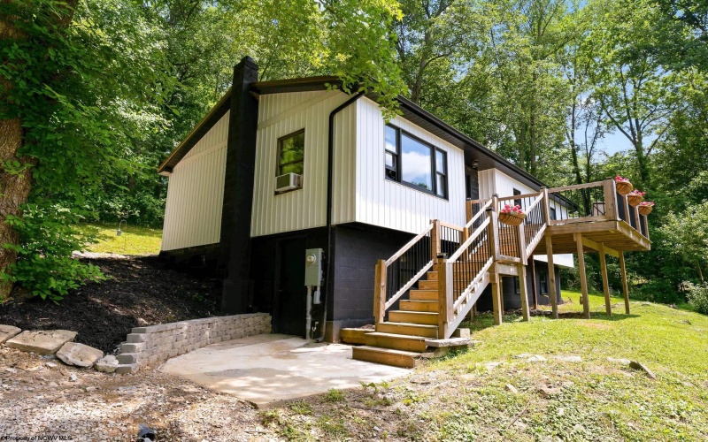 3797 River Road, Morgantown, West Virginia 26501, 3 Bedrooms Bedrooms, 5 Rooms Rooms,2 BathroomsBathrooms,Single Family Detached,For Sale,River,0,10165737