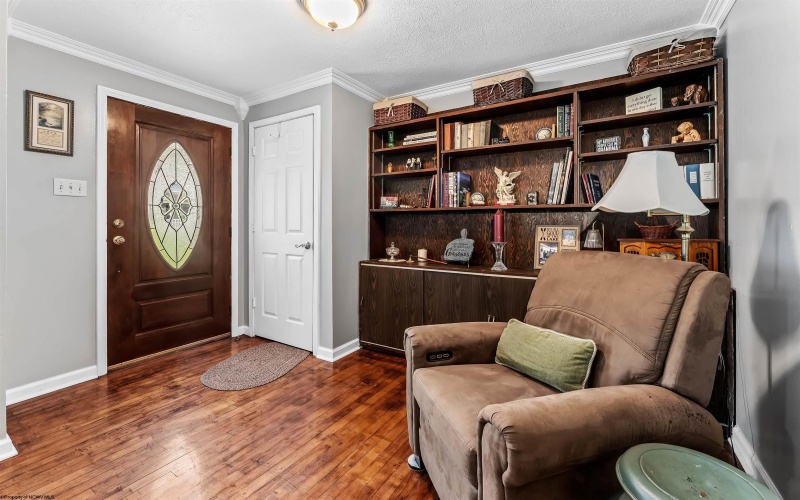 25 Langford Avenue, Morgantown, West Virginia 26501, 4 Bedrooms Bedrooms, 10 Rooms Rooms,2 BathroomsBathrooms,Single Family Detached,For Sale,Langford,0,10165754