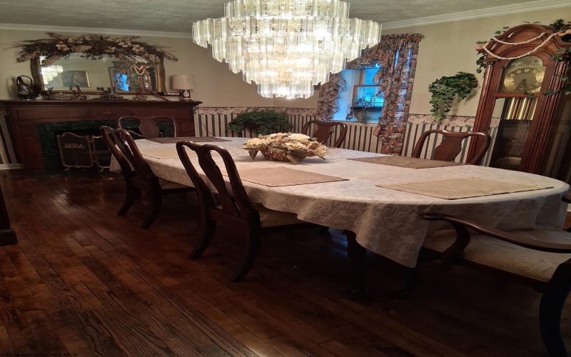 25 Langford Avenue, Morgantown, West Virginia 26501, 4 Bedrooms Bedrooms, 10 Rooms Rooms,2 BathroomsBathrooms,Single Family Detached,For Sale,Langford,0,10165754