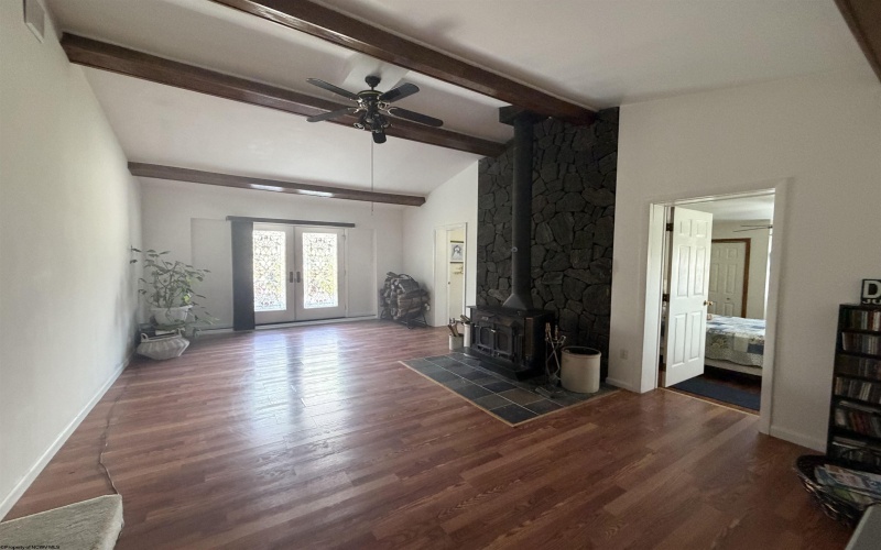 25 Langford Avenue, Morgantown, West Virginia 26501, 4 Bedrooms Bedrooms, 10 Rooms Rooms,2 BathroomsBathrooms,Single Family Detached,For Sale,Langford,0,10165754