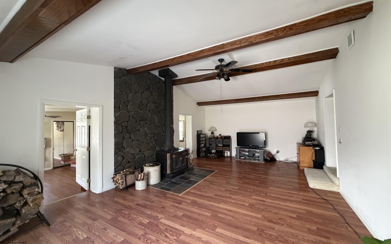 25 Langford Avenue, Morgantown, West Virginia 26501, 4 Bedrooms Bedrooms, 10 Rooms Rooms,2 BathroomsBathrooms,Single Family Detached,For Sale,Langford,0,10165754