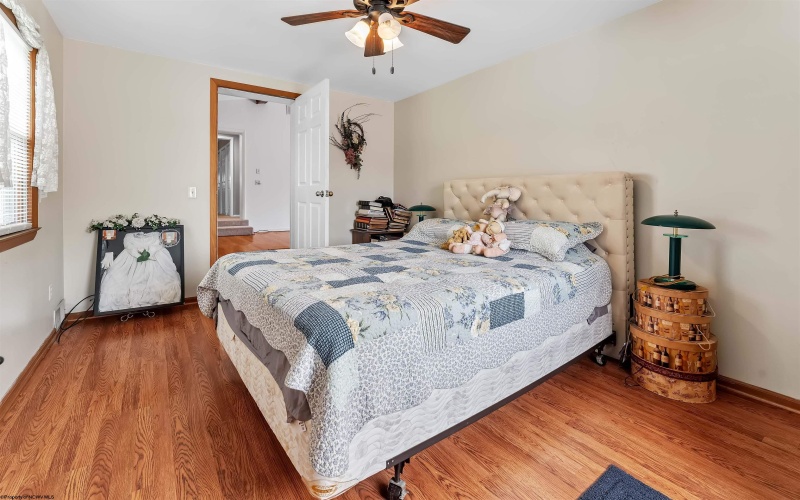 25 Langford Avenue, Morgantown, West Virginia 26501, 4 Bedrooms Bedrooms, 10 Rooms Rooms,2 BathroomsBathrooms,Single Family Detached,For Sale,Langford,0,10165754