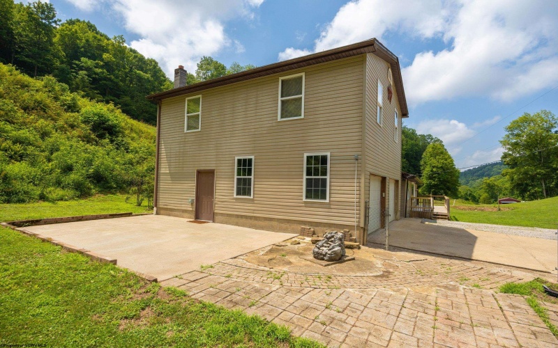 130 LC Lane, West Union, West Virginia 26456, 4 Bedrooms Bedrooms, 8 Rooms Rooms,2 BathroomsBathrooms,Single Family Detached,For Sale,LC,0,10165753