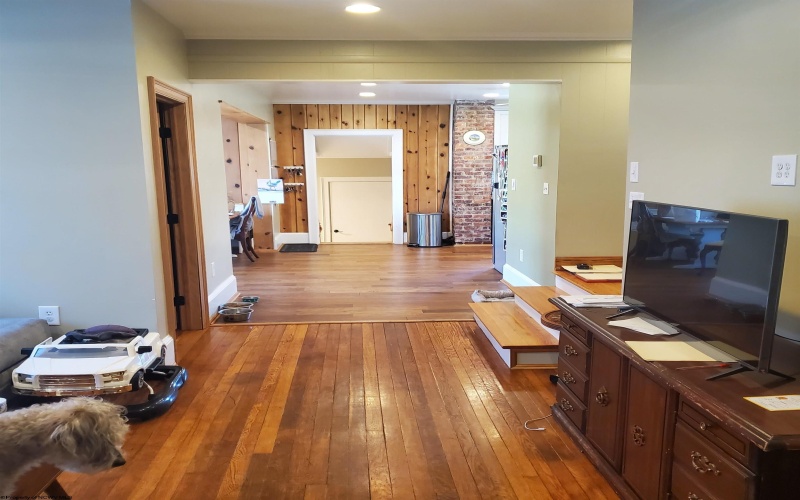 220 Central Street, Elkins, West Virginia 26241, 5 Bedrooms Bedrooms, 9 Rooms Rooms,2 BathroomsBathrooms,Single Family Detached,For Sale,Central,0,10165751