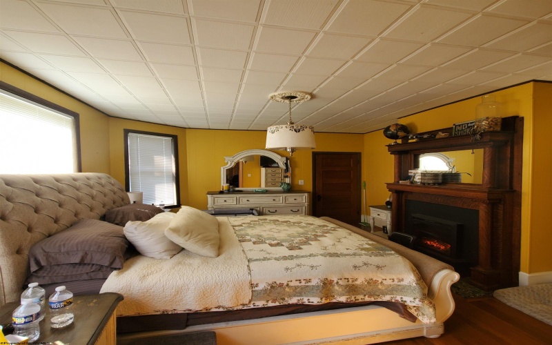 220 Central Street, Elkins, West Virginia 26241, 5 Bedrooms Bedrooms, 9 Rooms Rooms,2 BathroomsBathrooms,Single Family Detached,For Sale,Central,0,10165751