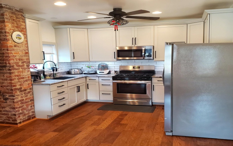 220 Central Street, Elkins, West Virginia 26241, 5 Bedrooms Bedrooms, 9 Rooms Rooms,2 BathroomsBathrooms,Single Family Detached,For Sale,Central,0,10165751