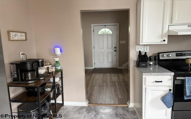 483 Dallas Street, Morgantown, West Virginia 26505, 4 Bedrooms Bedrooms, 6 Rooms Rooms,1 BathroomBathrooms,Single Family Detached,For Sale,Dallas,0,10165760