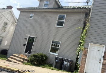 483 Dallas Street, Morgantown, West Virginia 26505, 4 Bedrooms Bedrooms, 6 Rooms Rooms,1 BathroomBathrooms,Single Family Detached,For Sale,Dallas,0,10165760
