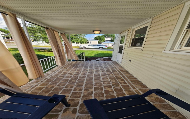 603 Kentucky Avenue, Clarksburg, West Virginia 26301, 3 Bedrooms Bedrooms, 6 Rooms Rooms,1 BathroomBathrooms,Single Family Detached,For Sale,Kentucky,0,10165759
