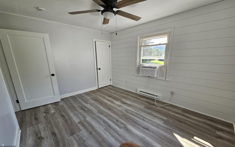 603 Kentucky Avenue, Clarksburg, West Virginia 26301, 3 Bedrooms Bedrooms, 6 Rooms Rooms,1 BathroomBathrooms,Single Family Detached,For Sale,Kentucky,0,10165759