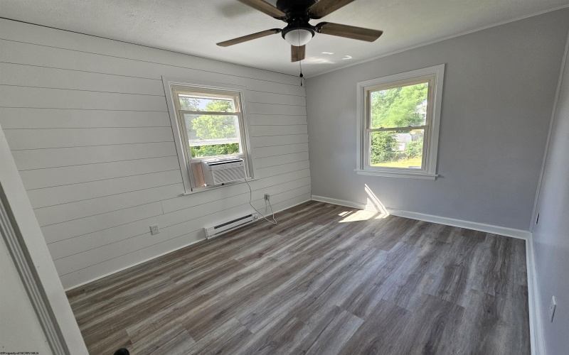 603 Kentucky Avenue, Clarksburg, West Virginia 26301, 3 Bedrooms Bedrooms, 6 Rooms Rooms,1 BathroomBathrooms,Single Family Detached,For Sale,Kentucky,0,10165759