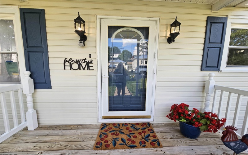 603 Kentucky Avenue, Clarksburg, West Virginia 26301, 3 Bedrooms Bedrooms, 6 Rooms Rooms,1 BathroomBathrooms,Single Family Detached,For Sale,Kentucky,0,10165759