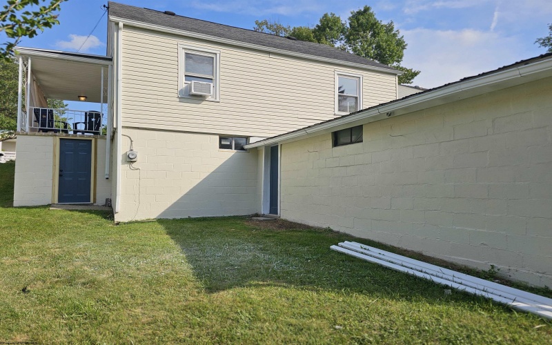 603 Kentucky Avenue, Clarksburg, West Virginia 26301, 3 Bedrooms Bedrooms, 6 Rooms Rooms,1 BathroomBathrooms,Single Family Detached,For Sale,Kentucky,0,10165759
