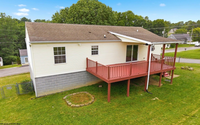 32 Woodside Lane, Bridgeport, West Virginia 26330, 4 Bedrooms Bedrooms, 8 Rooms Rooms,2 BathroomsBathrooms,Single Family Detached,For Sale,Woodside,0,10165758