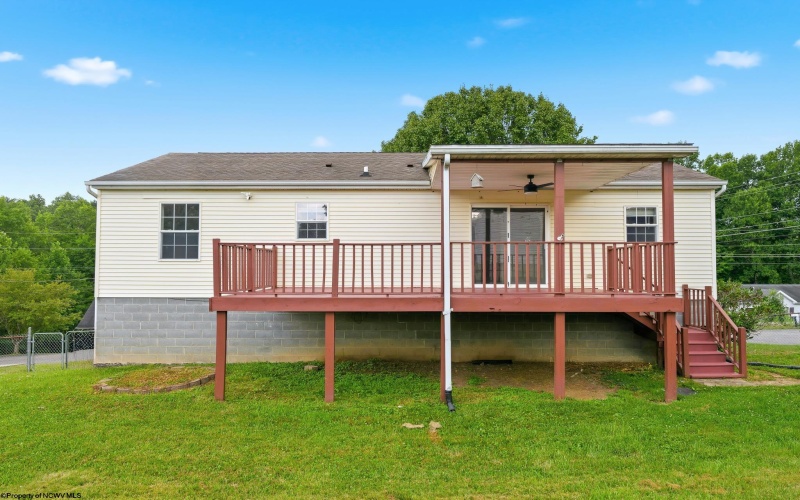 32 Woodside Lane, Bridgeport, West Virginia 26330, 4 Bedrooms Bedrooms, 8 Rooms Rooms,2 BathroomsBathrooms,Single Family Detached,For Sale,Woodside,0,10165758