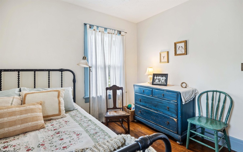 209 Western Avenue, Westover, West Virginia 26501, 3 Bedrooms Bedrooms, 8 Rooms Rooms,2 BathroomsBathrooms,Single Family Detached,For Sale,Western,0,10165804