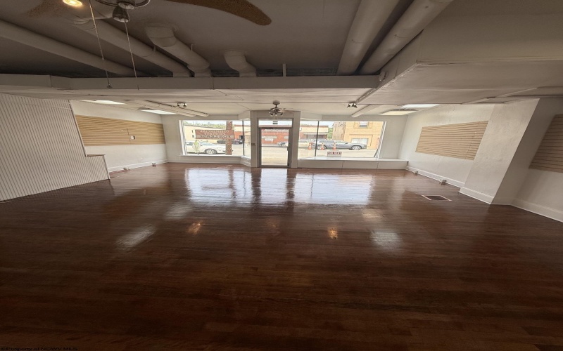 1111 Main Street, Clarksburg, West Virginia 26301-3227, 0 , 0 ,0,Commercial (lease),For Rent,Main,0,10165764