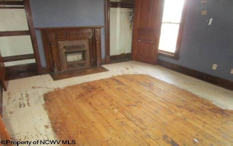 1405 CENTER Street, Moundsville, West Virginia 26041, 3 Bedrooms Bedrooms, 10 Rooms Rooms,1 BathroomBathrooms,Single Family Detached,For Sale,CENTER,0,10165801