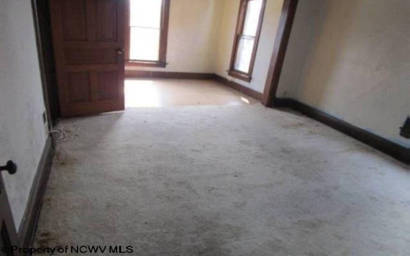 1405 CENTER Street, Moundsville, West Virginia 26041, 3 Bedrooms Bedrooms, 10 Rooms Rooms,1 BathroomBathrooms,Single Family Detached,For Sale,CENTER,0,10165801