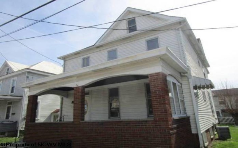 1405 CENTER Street, Moundsville, West Virginia 26041, 3 Bedrooms Bedrooms, 10 Rooms Rooms,1 BathroomBathrooms,Single Family Detached,For Sale,CENTER,0,10165801