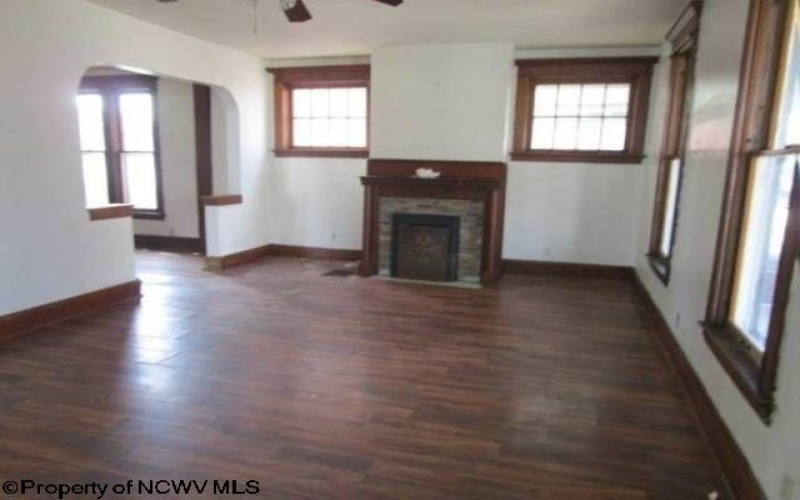 1405 CENTER Street, Moundsville, West Virginia 26041, 3 Bedrooms Bedrooms, 10 Rooms Rooms,1 BathroomBathrooms,Single Family Detached,For Sale,CENTER,0,10165801